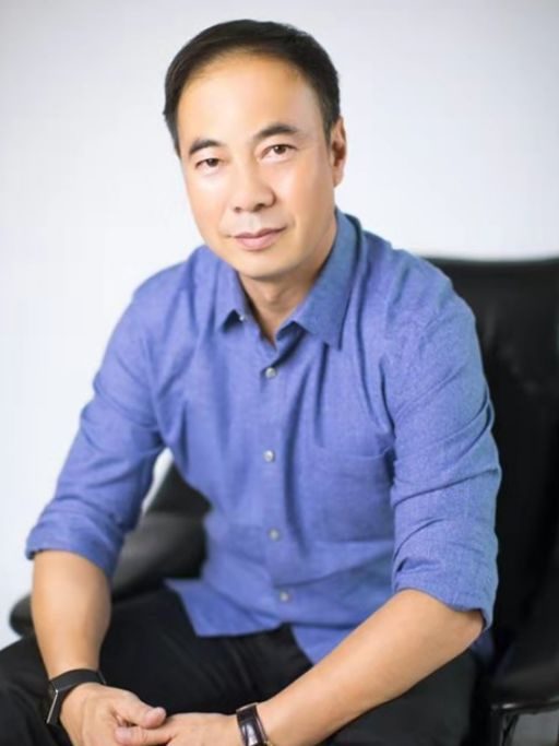 Portrait of Lipin Zeng